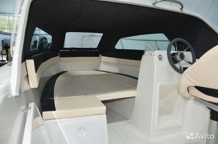 Катер Corvet 500 HT