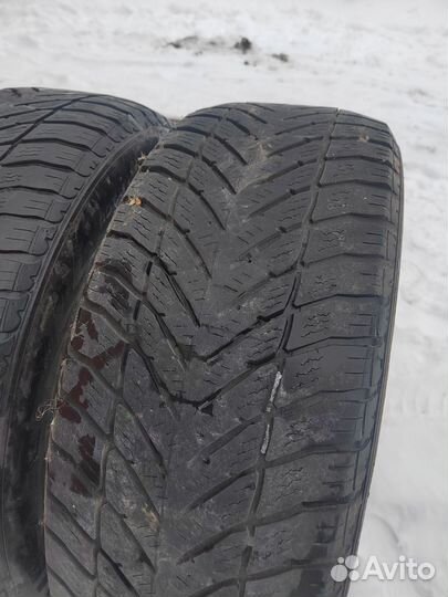 Goodyear UltraGrip SUV 255/60 R18 104T