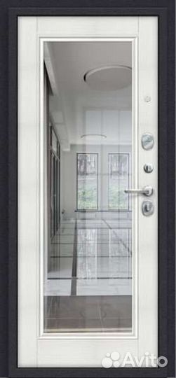 Дверь входная металлическая Porta с зеркалом