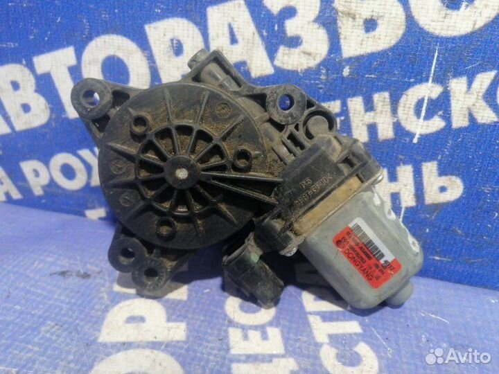 Моторчик стеклоподъемника Hyundai I30 хэтчбек 2014