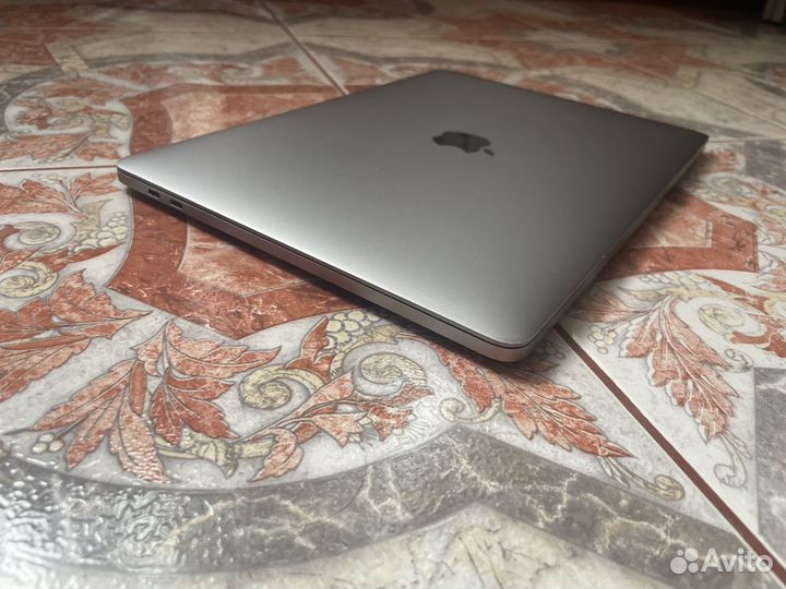 Apple MacBook Pro 13