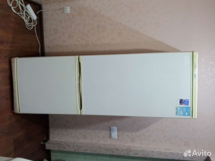 Холодильник stinol