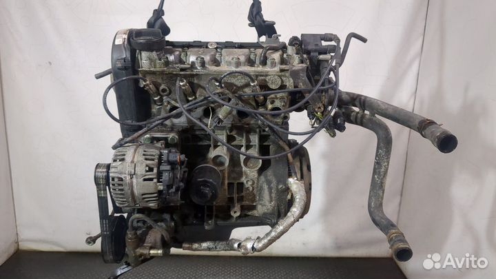 Двигатель Volkswagen Polo AUC 1 Бензин, 2000