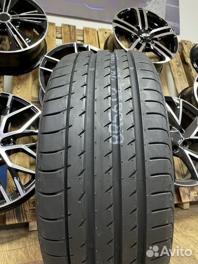 Yokohama Advan Sport V105S 225/55 R17 101Y