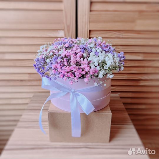 Букет в коробке / Радужная гипсофила