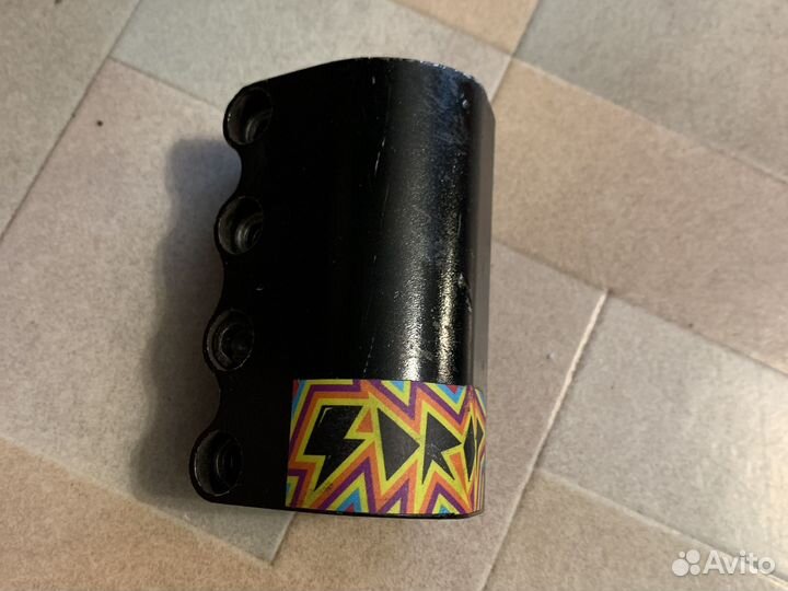 Трюковой самокат tech team zorg 21. Зажим