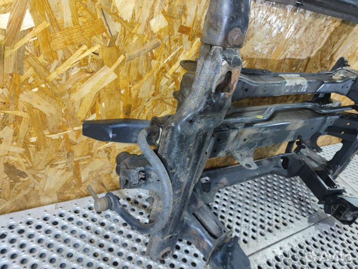 Балка подвески передняя (подрамник) Volkswagen Cra