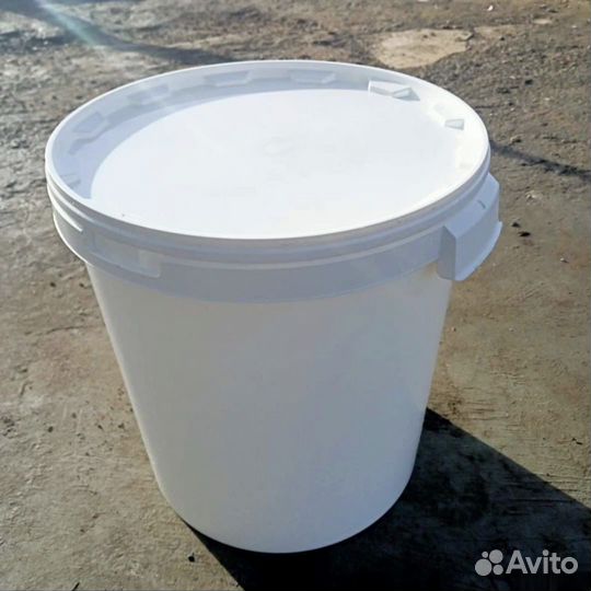 Ведро пластиковое с крышкой 30 литров