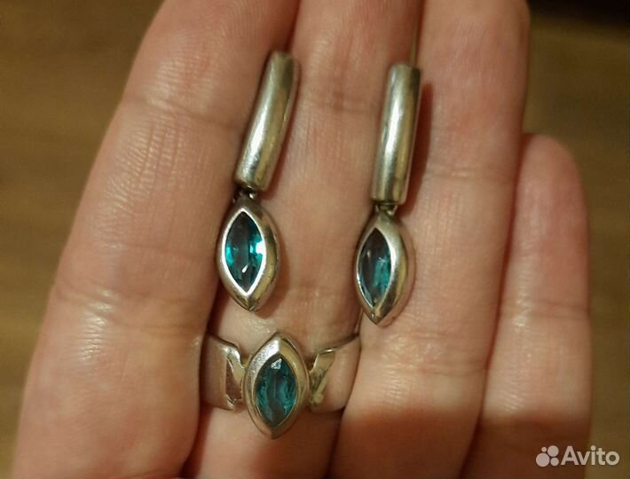 Комплект из серебра с топазом