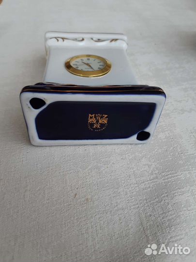 Часы будильник