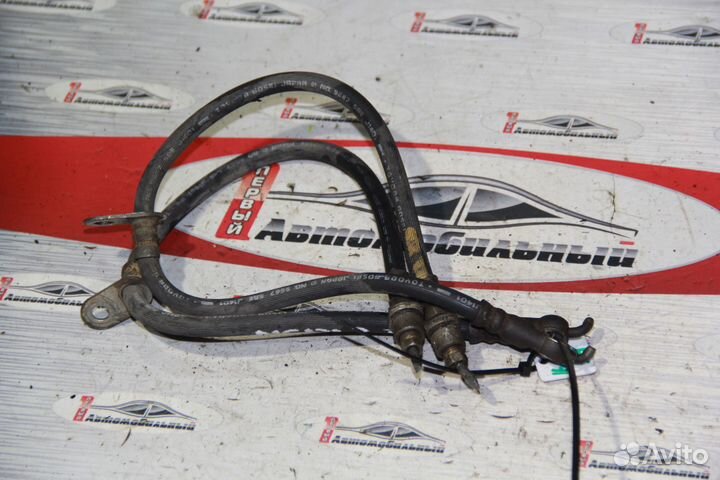 Тормозной шланг перед c Toyota Sienta NCP81G 1NZ-F