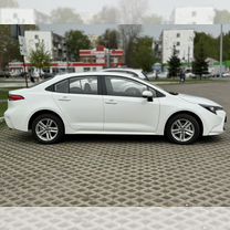 Toyota Corolla 1.2 CVT, 2020, 42 120 км, с пробегом, цена 1 949 000 руб.