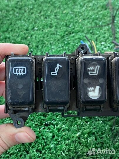 Кнопка Mercedes-Benz W124 рестайлинг 2.2