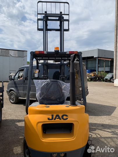 Вилочный погрузчик JAC CPCD30, 2023