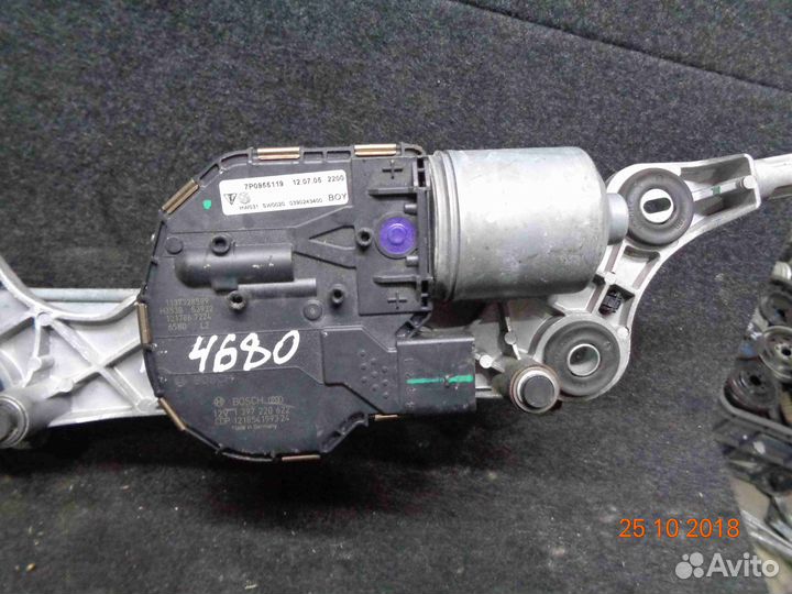 Моторчик передних стеклоочистителей (дворников) Vo