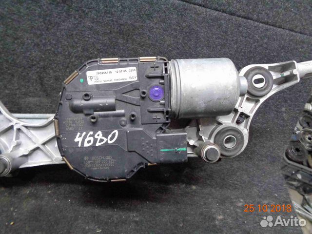 Моторчик передних стеклоочистителей (дворников) Vo