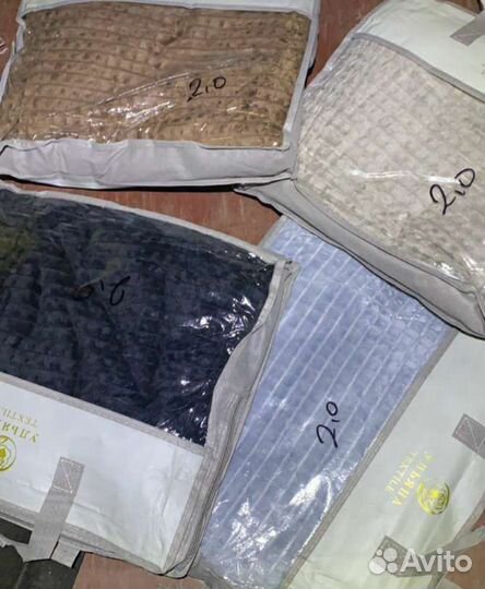 Новые пледы евро кубики 200*220 на кровать