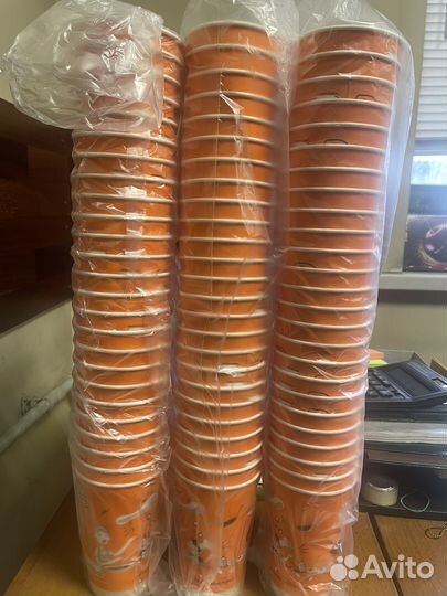 Бумажные стаканчики