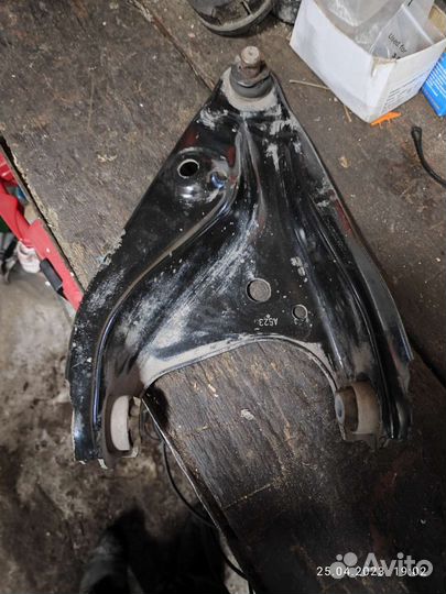 Рычаг передний рено сандеро, логан