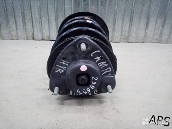 Стойка передняя Тойота Камри В 70 3.5 литра