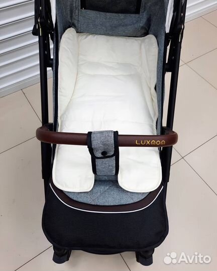 Коляска прогулочная Luxmom большие колеса