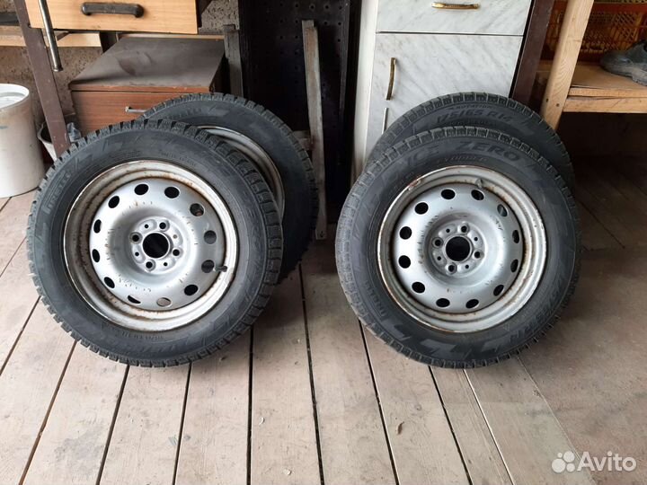 Pirelli Ice Zero 175/65 R14