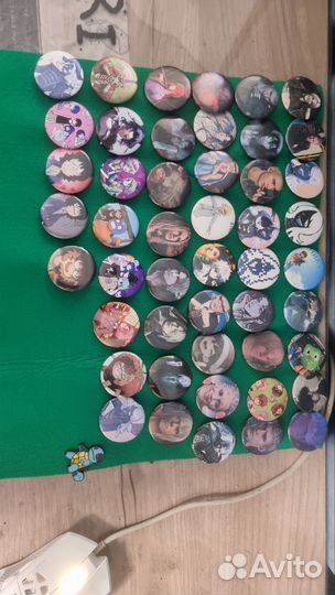 Значки и брелоки