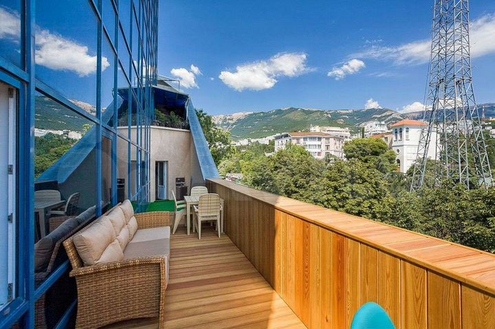 2-к. квартира, 92,8 м², 4/12 эт.