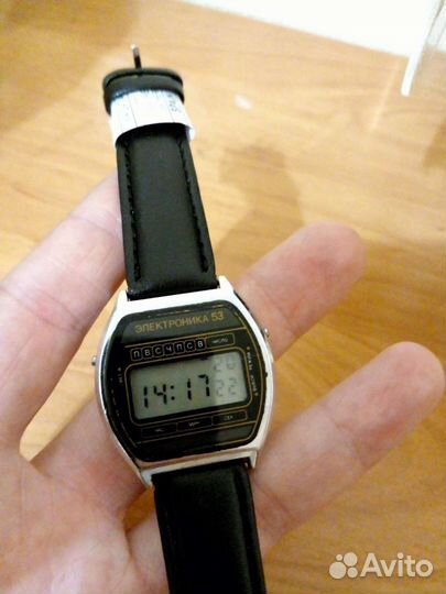 Часы СССР электроника 53