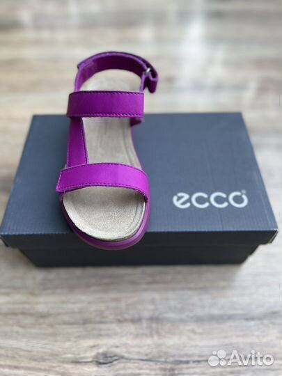 Сандалии ecco новые