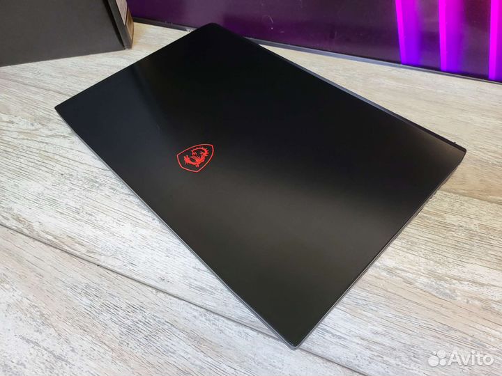 Игровой 17 дюймовый MSI RTX 3050 12 ядер / 16GB