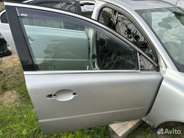 31218047 Дверь передняя правая Volvo S80