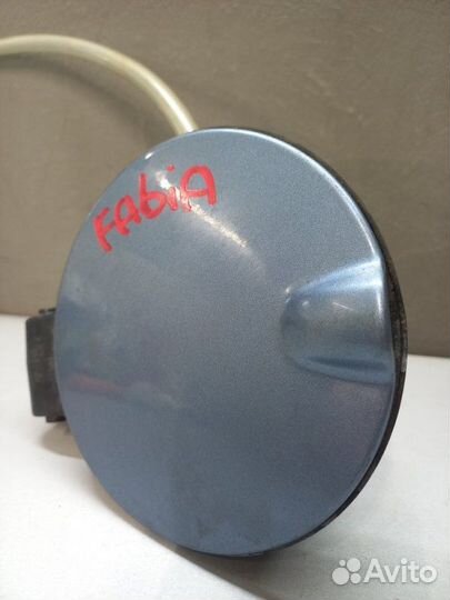 Лючок бензобака Skoda Fabia