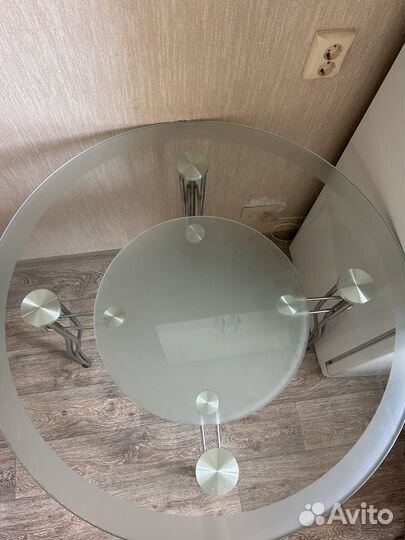 Кухонный стол