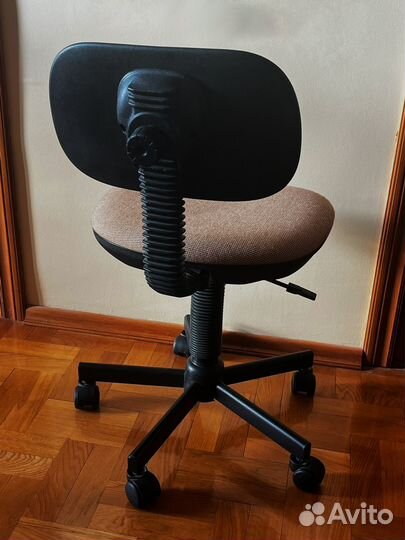 Компьютерное кресло