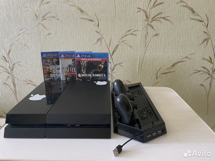 Sony playstation 4 500gb + подставка и джойстик