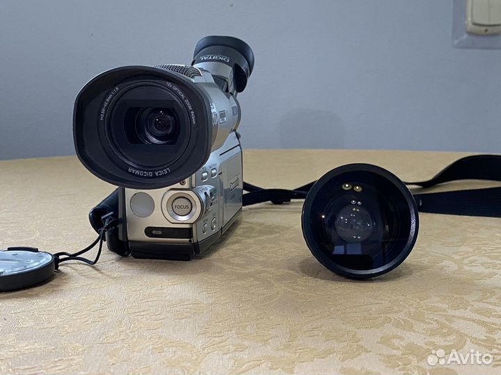 Цифровая видеокамера Panasonic