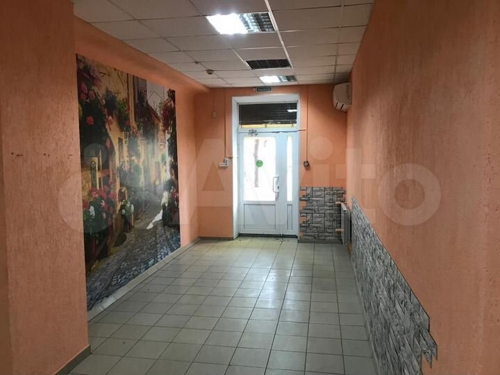 Помещение рядом с рынком, 54 м²