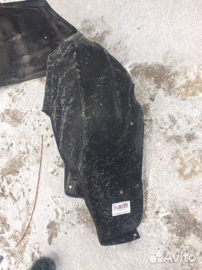 Подкрылок задний правый toyota camry V 50