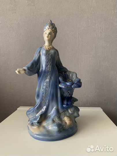 Статуэтка Хозяйка медной горы гжель