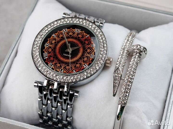 Именные часы в подарок маме, бабушке