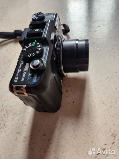 Компактный фотоаппарат canon