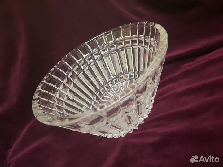 Хрустальная ваза