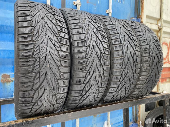 Nokian Tyres Hakkapeliitta R2 SUV 225/55 R18 102R