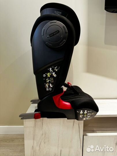 Автомобильное детское кресло от 9 до 36 кг