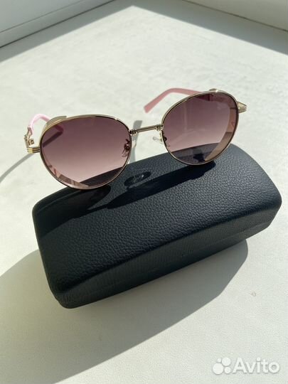 Солнцезащитные очки женские