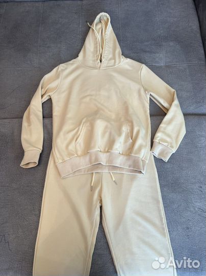 Костюм спортивный