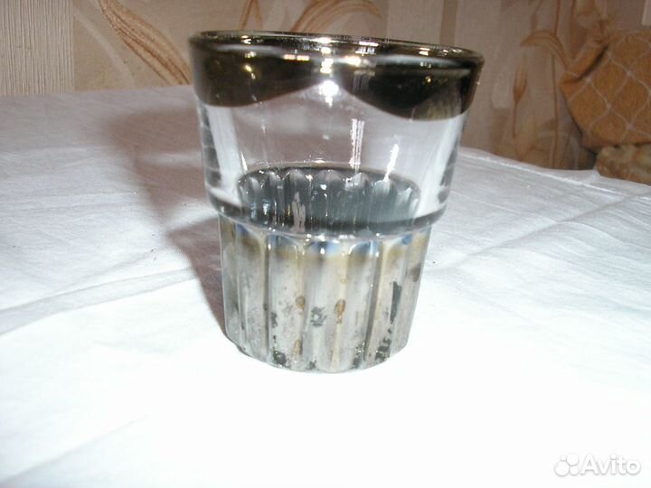 Графин с рюмками