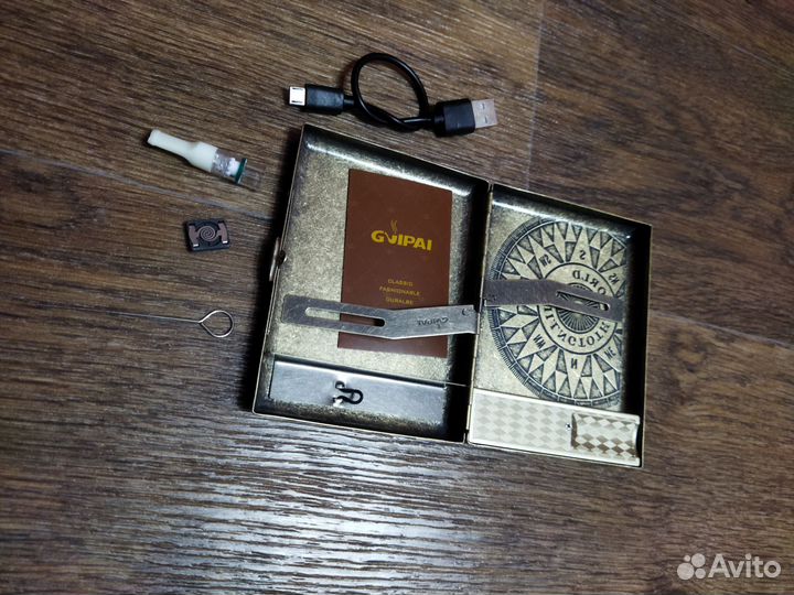 Портсигар с встроенной зажигалкой USB