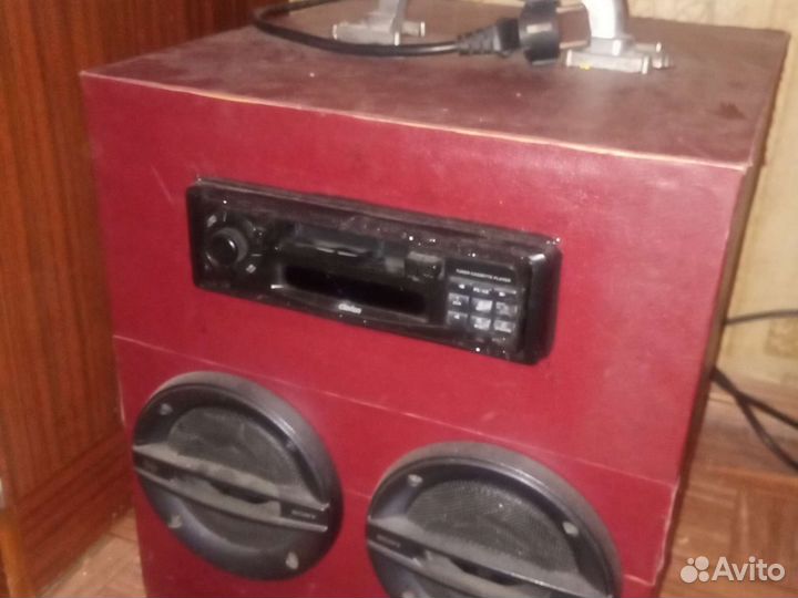 Авто магнитола с динамиками